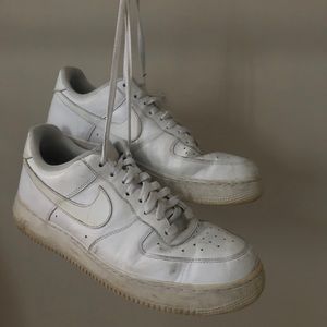 Nike AF1s (Air Force 1s)